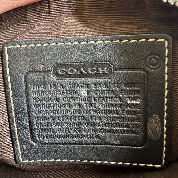 Coach Black Leather Interior with Brown Lining - Picture 4 of 8